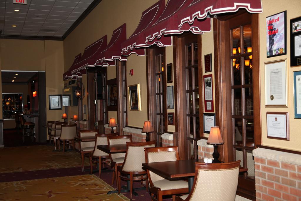 Salvatores Grand Hotel Williamsville Exterior foto