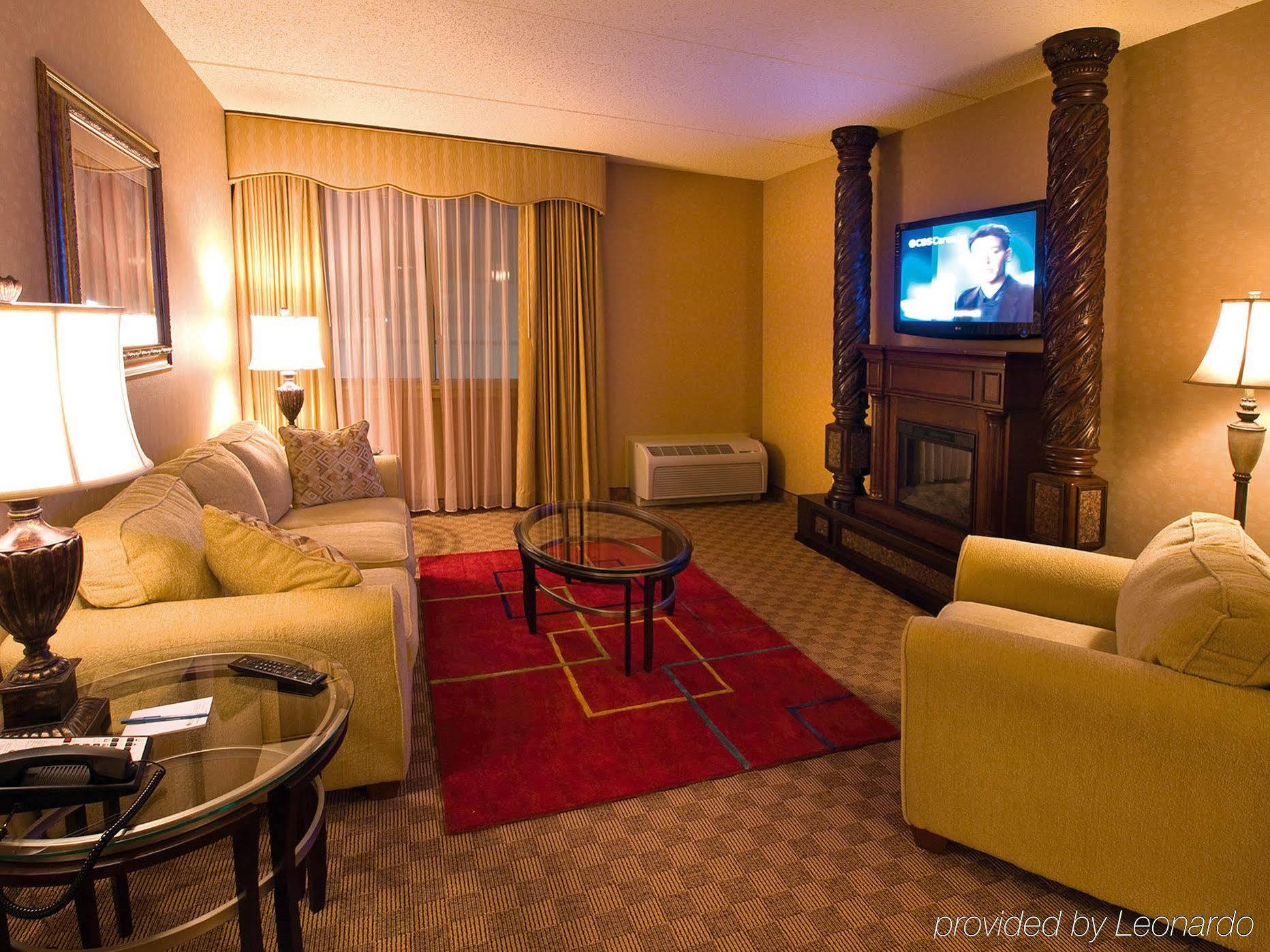 Salvatores Grand Hotel Williamsville Exterior foto
